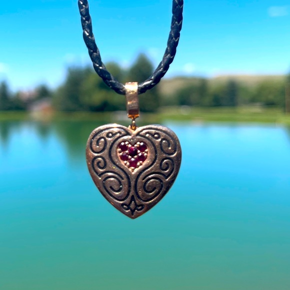 Rose Gold Ruby Heart - Picture 5 of 7